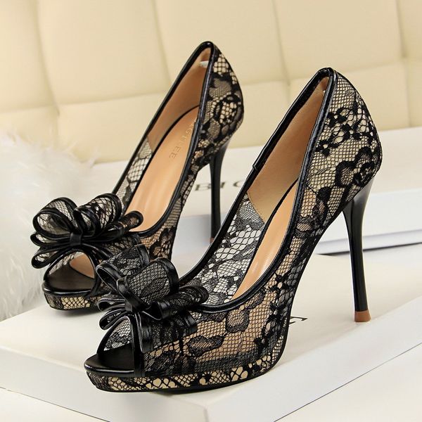 

2021 new thin heels, shallow mouth, hollow knitted butterfly knot unique shoes in europe and america clubs 3pqr, Black