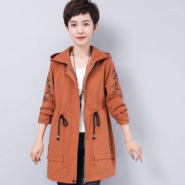 

autumn winter women trench coat loose hooded outerwear embroidered trench coat plus size cotton windbreaker female coats lp5201, Tan;black