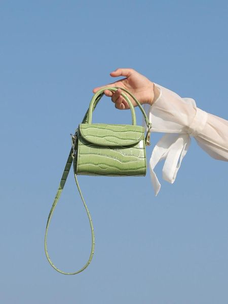 

summer portable mini bag female new 2020 small fresh shoulder messenger bag fashion simple handbag