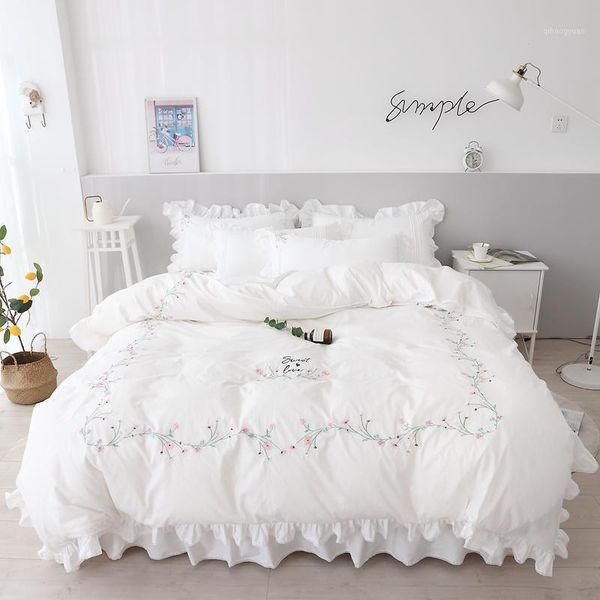 

new cotton lace bedding set white duvet cover set bed linen embroidered princess bed skirt twin  king wedding bedclothes1
