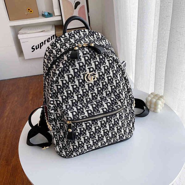

2022 factory wholesale new women's leisure backpack autumn and winter fashion popular letter large capacity backpack