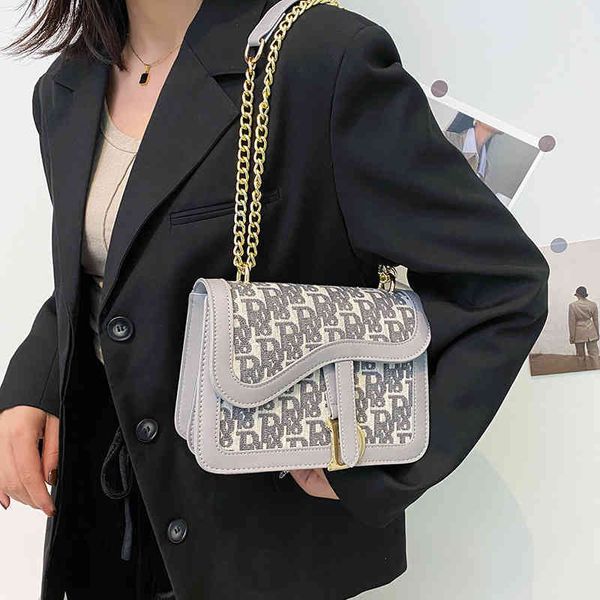 

2022 factory wholesale new small bag female new fashion small square texture printing personalized chain single shoulder messenger bag
