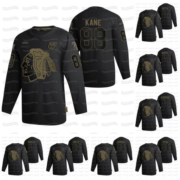 

88 patrick kane chicago blackhawks 2020 salute to service kirby dach jonathan toews duncan keith alex debrincat seabrook gilbert jersey, Black;red