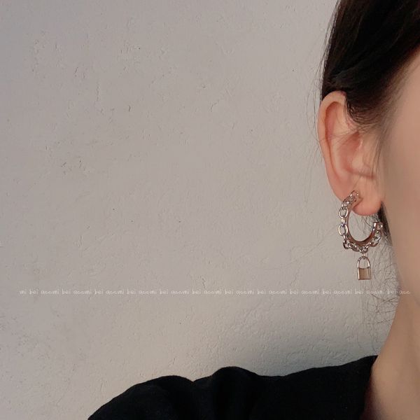 

new net asymmetric fashion circle red 2020 earrings, Silver