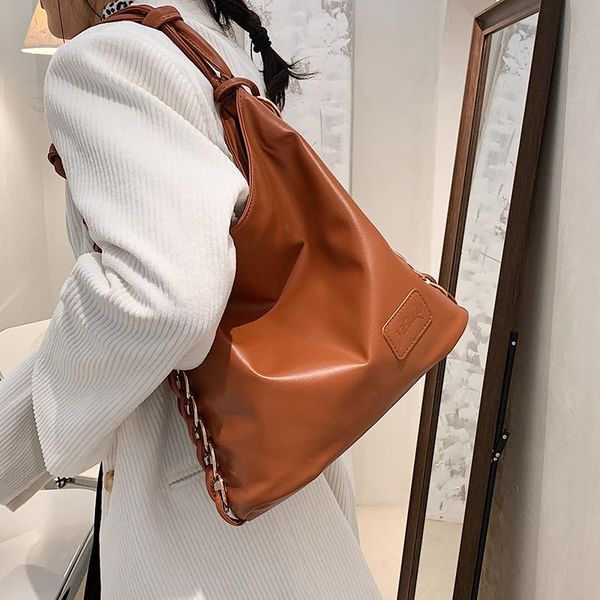 

shoulder bags retro large capacity bag 2021 trendy soft leather bucket designer handbags luxury chain women
