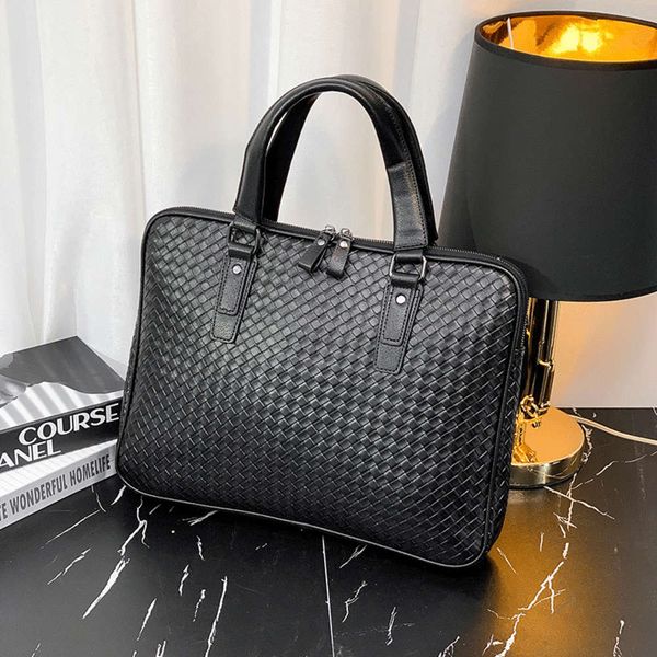 

ven pattern soft handle bus briefcase crossbar hand holding comter men's