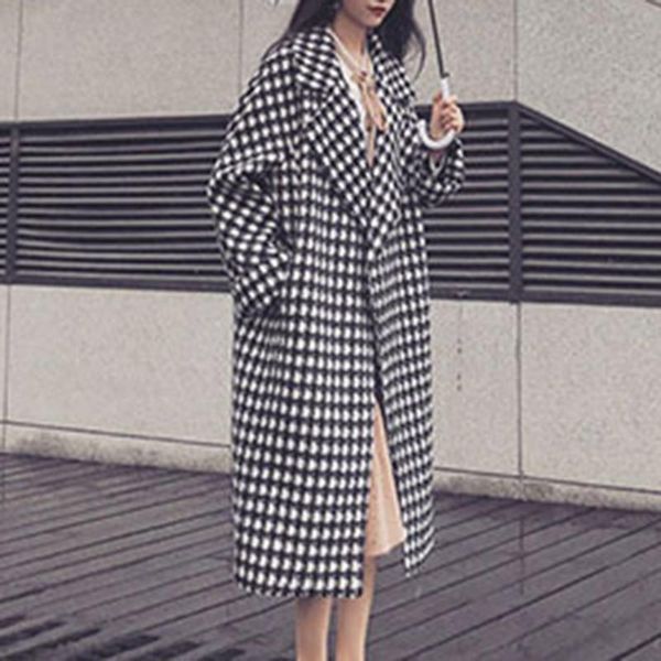 

korean overcoat loose autumn winter quilted thicken warm houndstooth lapel long sleeve overcoat black and white woolen coat