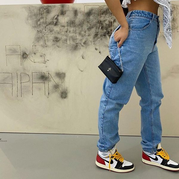 

kylie same style, blue and gray, super easy to wear, bupocket design, heavy washed denim trousers1