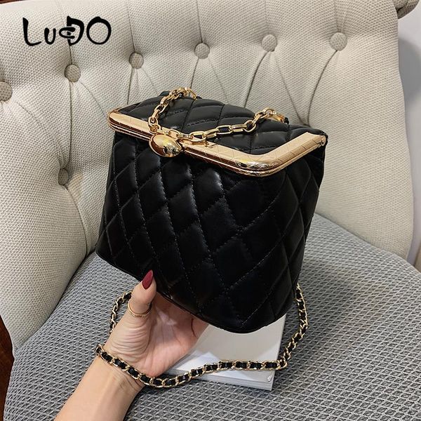

lingge embroidery thread small bag 2020 new fashion chain shoulder messenger box small square bag female handbag and purses