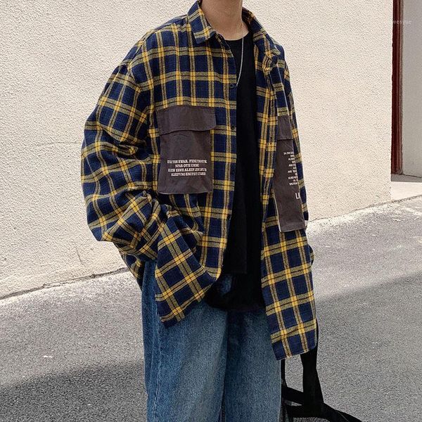 

2020 spring and autumn new youth loose big pocket letter printing long sleeve shirt fashion casual jacket gray / yellow1, White;black