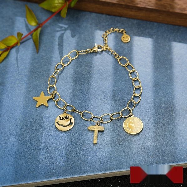 

новые продукты на подвесном braceletbracelet braceletthe marketsmiling лицо титан стал браслетом пятиконечной звезды кулон ювелирных изделий, Golden;silver