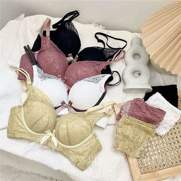 

new products mark no steel ring lace underwear women's gathered adjustable anti droop bra suit, Red;black