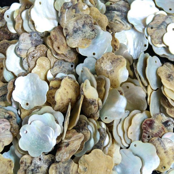 

20pcs lot flower shape seashells nautical home decor natural shell pendants necklace diy shells for jewelry making accessories h bbykeh
