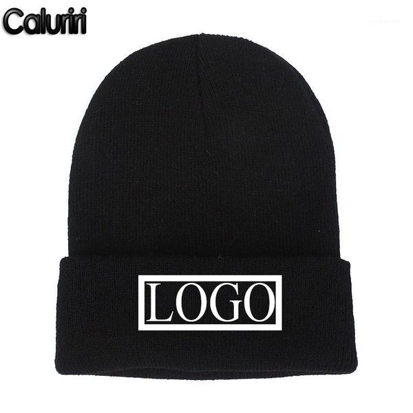 Beanie/Totenkopfkappen 50PCS Winter Warme Acryl Kurze Krempe Kalte Frauen Hut DIY Logo Druck Gestickte Woll Weiche Beanie Hüte für Männer ZZ-3041