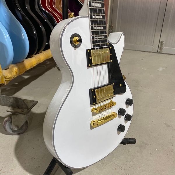

white lp electric guitar golden hardware rosewood fingerboard mahogany body high quality