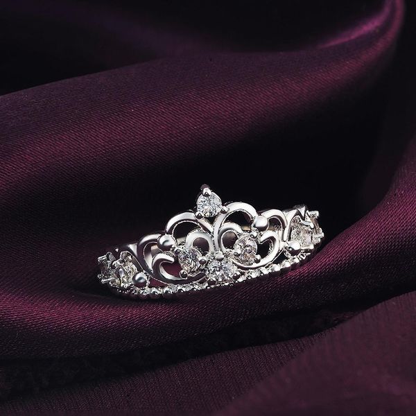 

wholesale selling wedding jewelry noble temperament crown zircon crystal ring female fashion silver color jewelry lr010 h sqcjzq