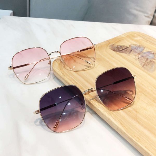 

for sunglasses for thin women and men and women, White;black