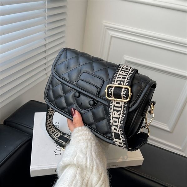 

outlet sale 80% off letter wide shoulder strap small square bag 2022 new women's student simple single shoulder messenger bag fashion k
