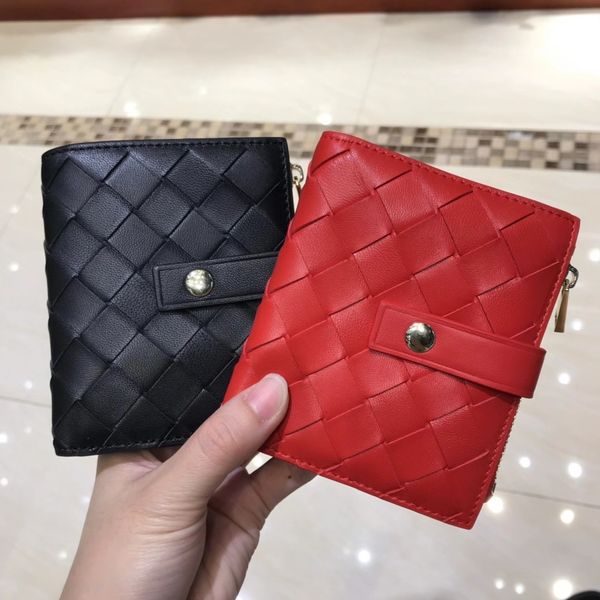 

2021 spring design new wallet luxury genuine crochet leather short woman's purse with card holder zipper coin pocket i, Red;black
