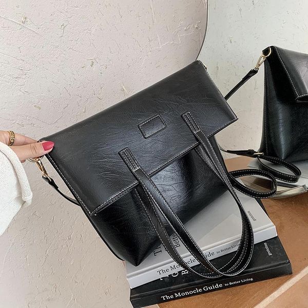 

unique bag design simple messenger bag female popular fashion large capacity shoulder tote college student school