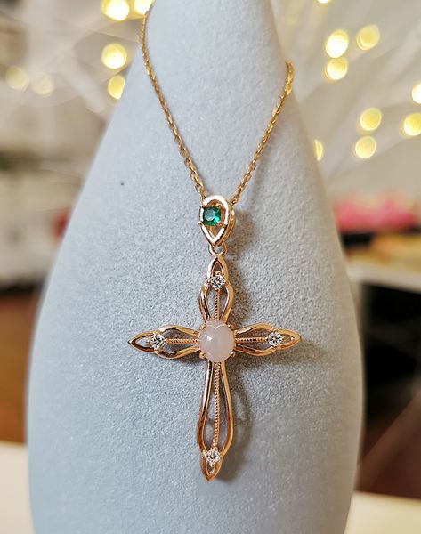 

cross emerald pendant, Silver