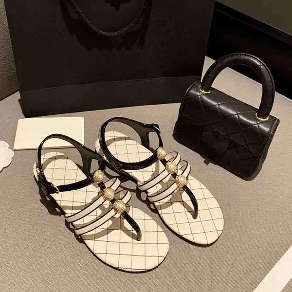 

designers italy luxurys women sandals quilted summer shoes series flap brand ladies slippers men shoe big chain genuine, Black