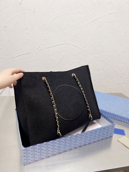 

2022 newes designer woolen women shoulder crossbody totes bag with chain square canvas leather distressed fashion woolen totes hand bag wome