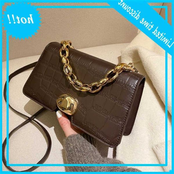 

women's new fashion satchel in autumn and winter 2020