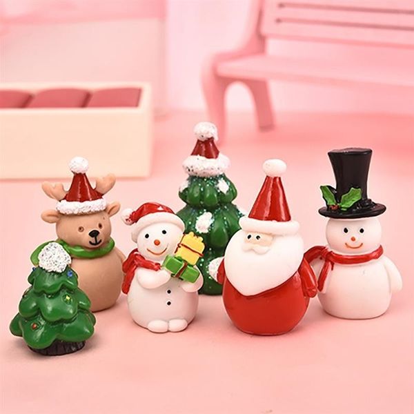 1-7pcs / set miniatura árvore de Natal Papai Noel Snowmen Terrário Acessórios Caixa de Presente Fada Jardim Estatuetas Casa Decoração Y201020