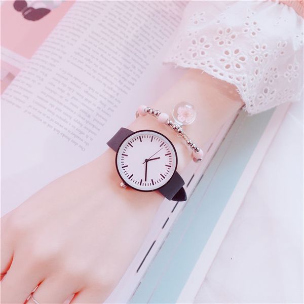 

british minority watch female students three-dimensional scale jelly college style girl sakura korean version simple fashion ins, Slivery;brown