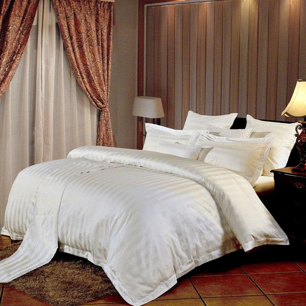 

3cm satinj jacquard 100%cotton bedding sets  king size 4pcs bed linen sheets duvet cover set