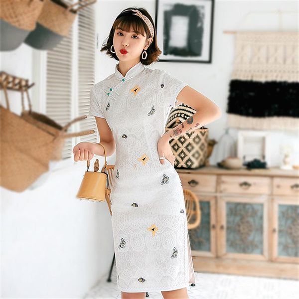 

sheng coco fashion lace qipao pearl buckle cheongsam young style embroidered butterfly chipao women lace hollow daily slim dress1, Red