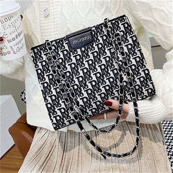 

designer sale chain single shoulder messenger versatile small bag female 2022 new version high sense ins net red foreign style fashion whole