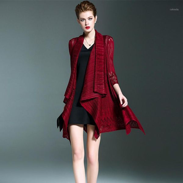 

2019 european female pleated cardigan classical solid color coat lace hollow out elegant loose women coat1, Tan;black