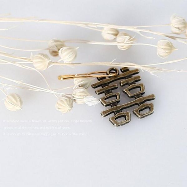 

new fashion 10pcs box and ribbon 8.5x8.5x12.3cm six color cute wedding than heart candy box paired with trendy chinese pendants bbymqq