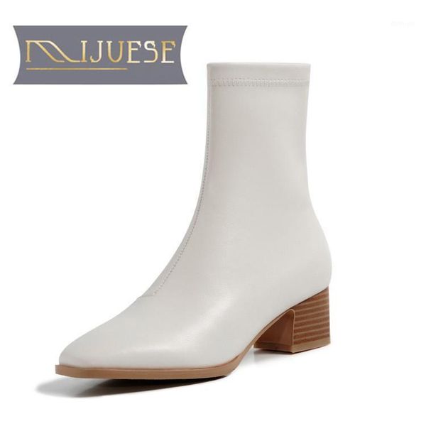 

mljuese 2023 women ankle boots cow leather winter short plush square toe zipper med heels female boots size 401, Black