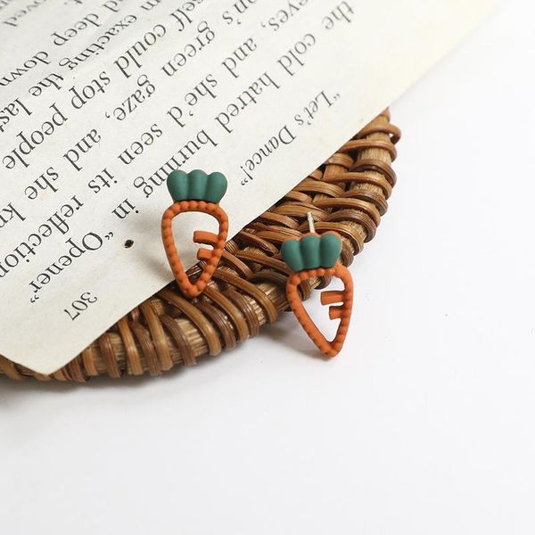 

stud shamir geometric radish earrings han edition of the lacquer that bake vegetables 2021 women's fashion jewelry, Golden;silver