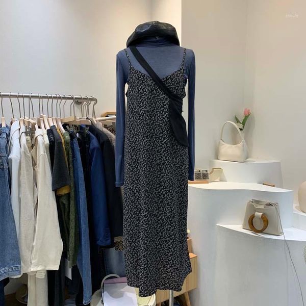 

dongdaemun 2020, south korea a two-piece chiffon dress with halter with long sleeves and high collar1, Gray