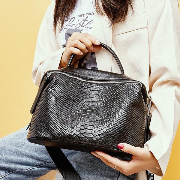 

fashion genuine leather handbag women vintage alligator crossbody bag female commuter style tote