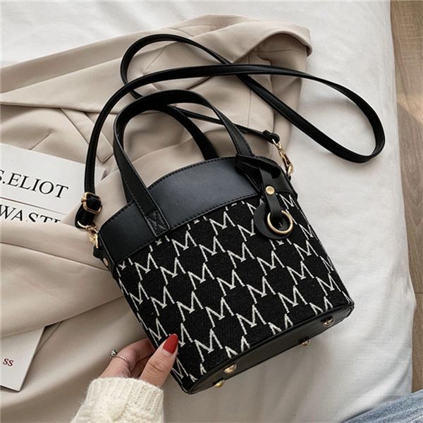 

hh letter printing luxury handbags women bags designer fashion big capacity tote bag pu leather shoulder crossbody bag 52520