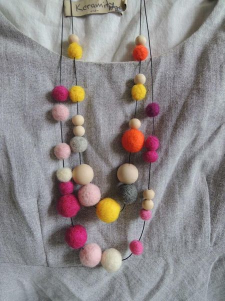 

felt necklace ball beaded assorted design felt ball mummy nursing baby necklace design nw1717