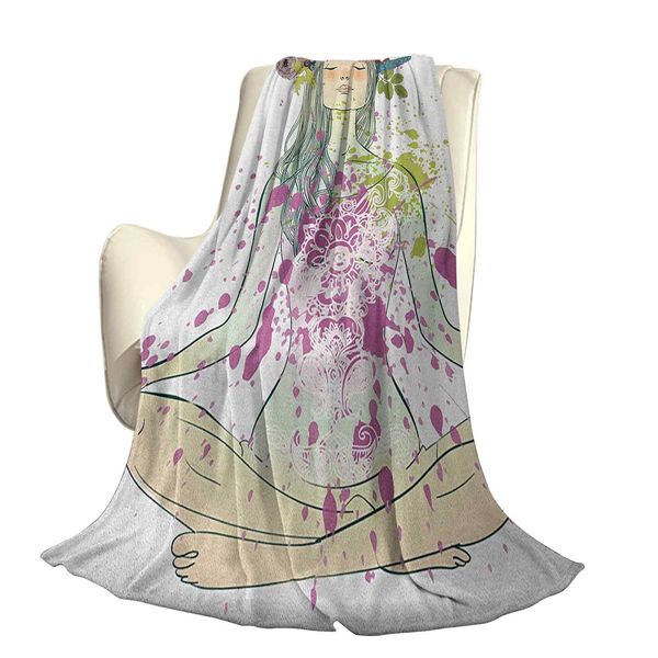 

девушка с цветочным венком, сидящим в позе лотоса