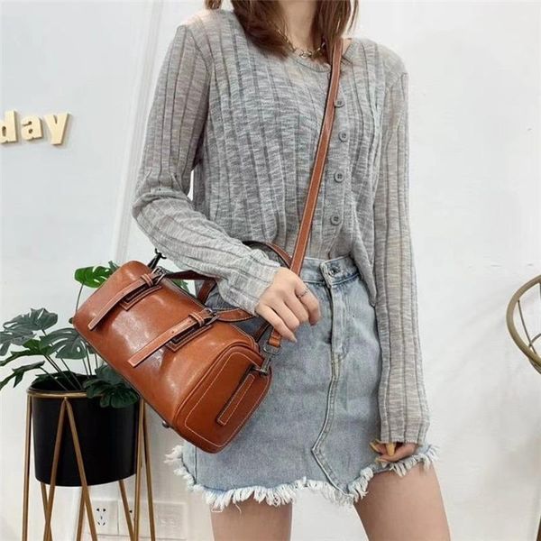 

2020 cowhide boston oiled wax single shoulder diagonal pillow bag female bag