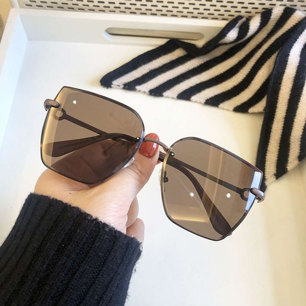 

high ms women's simple definition design anti ultraviolet sunglasses driving fashion sunglasses, White;black