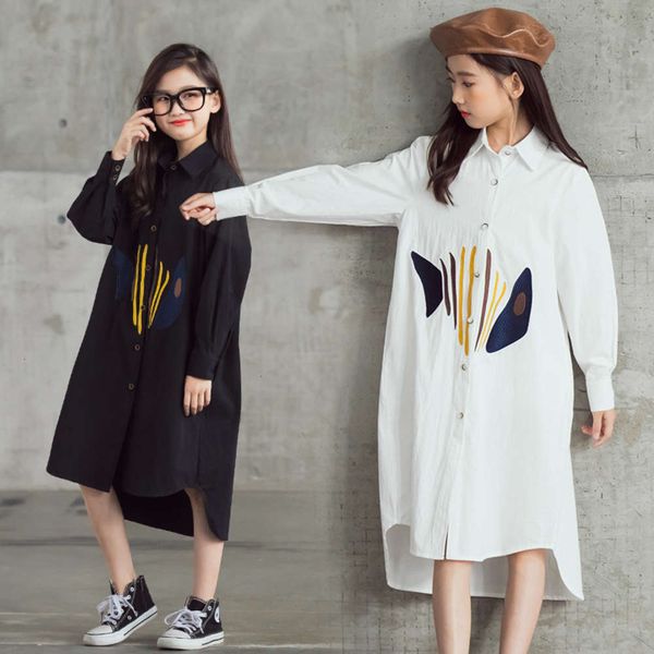

mid 2020 new girls' universi autumn children's parent child drs cotton embroidery long sve lapel single breasted a-line skirt, Red;yellow