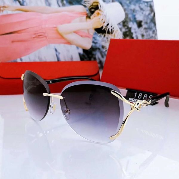 

2020 summer womens designer sunglasses luxury woman sunglasses adumbral goggle glasses uv400 c 1886 3 color highly quality with box, White;black