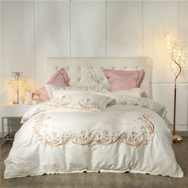 Lusso bianco blu europeo set di biancheria da letto matrimoniale king size ricamo cotone egiziano biancheria da letto copripiumino lenzuolo federe T200706