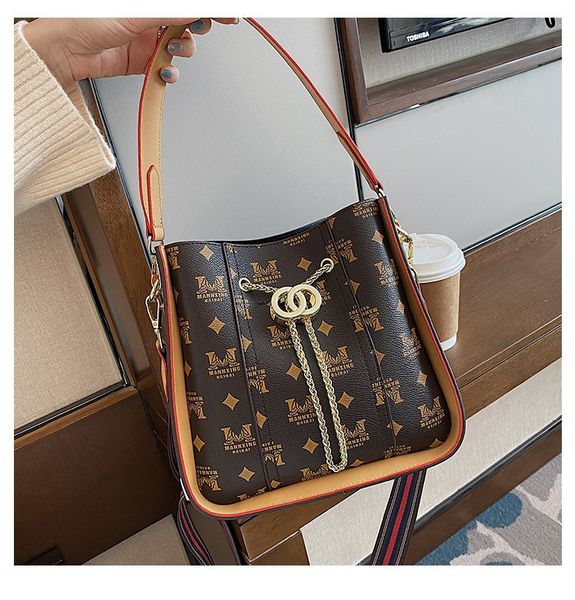 

2020 genuine pu leather cross body shoulder bags for women girl fashion simple portable leisure bucket bag ing