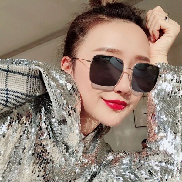 

women's d family large frame sunglasses polarized sunglasses men's anti ultraviolet box net red korean tide round face glasses, White;black