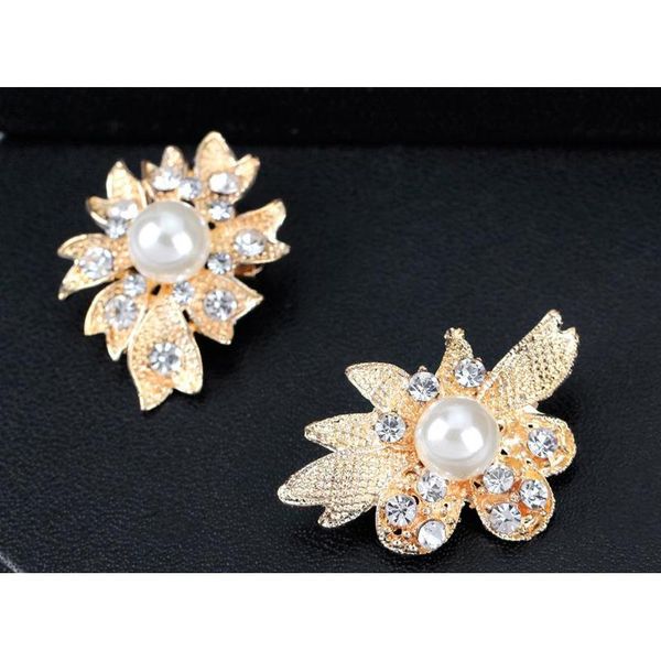 

30% off silver tone small gold brooches clear rhinestone flower pin pearl wholesales jewelry wedding bridal accessorie wmtdaj queen66, Gray